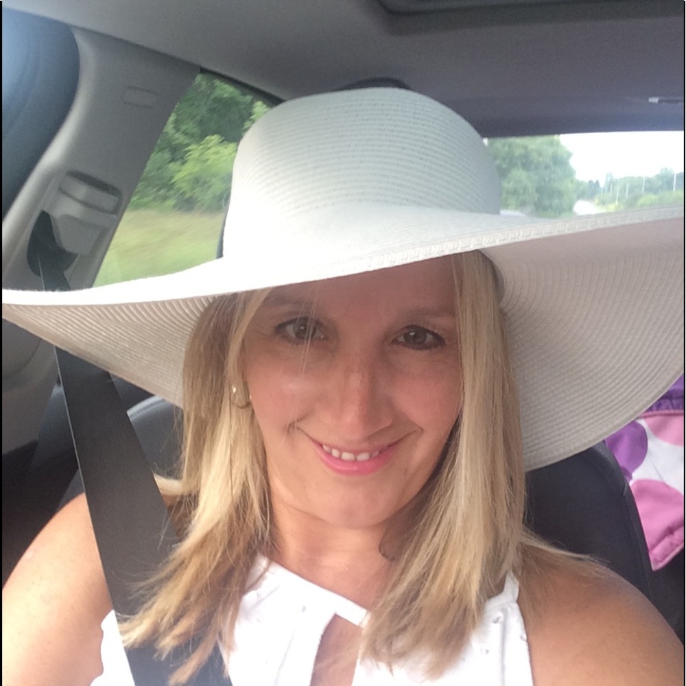 Meet your Posher, Mary ann